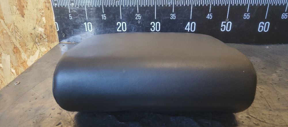 Подголовник сиденья, 2200 рублей, Рязань